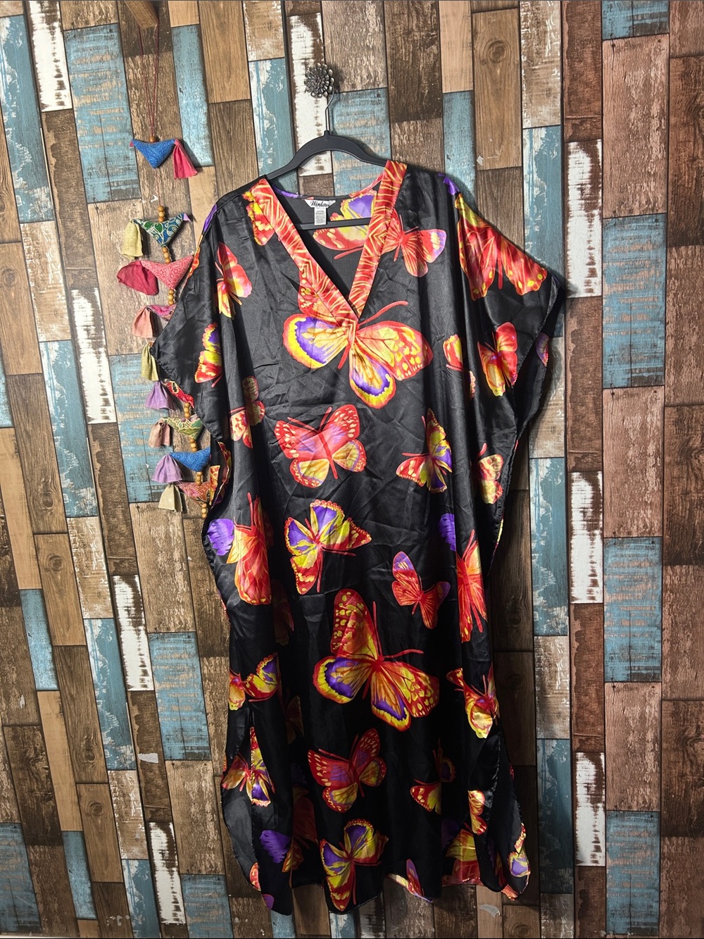 Winlar Silky Black Butterfly Print kimono